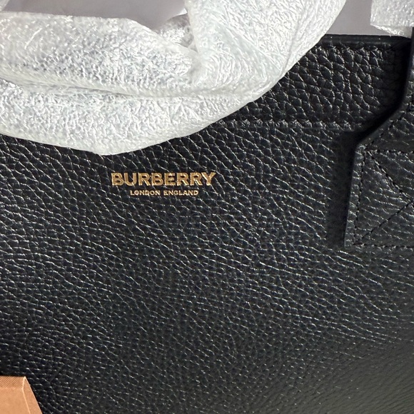 NEW Burberry London Tote - Picture 3 of 11